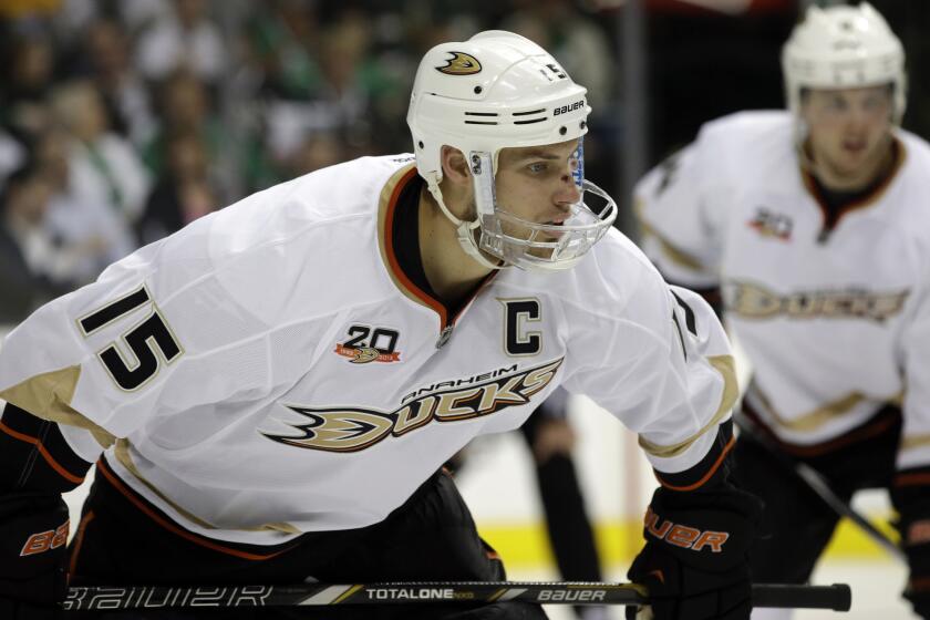 Ducks captain Ryan Getzlaf will not play in Game 4 of the Western Conference quarterfinals against the Dallas Stars on Wednesday night because of an injury he sustained in Monday's Game 3 loss.
