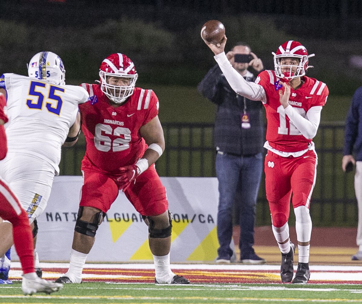 Mater Dei vs. St. John Bosco tops this week's football games Los