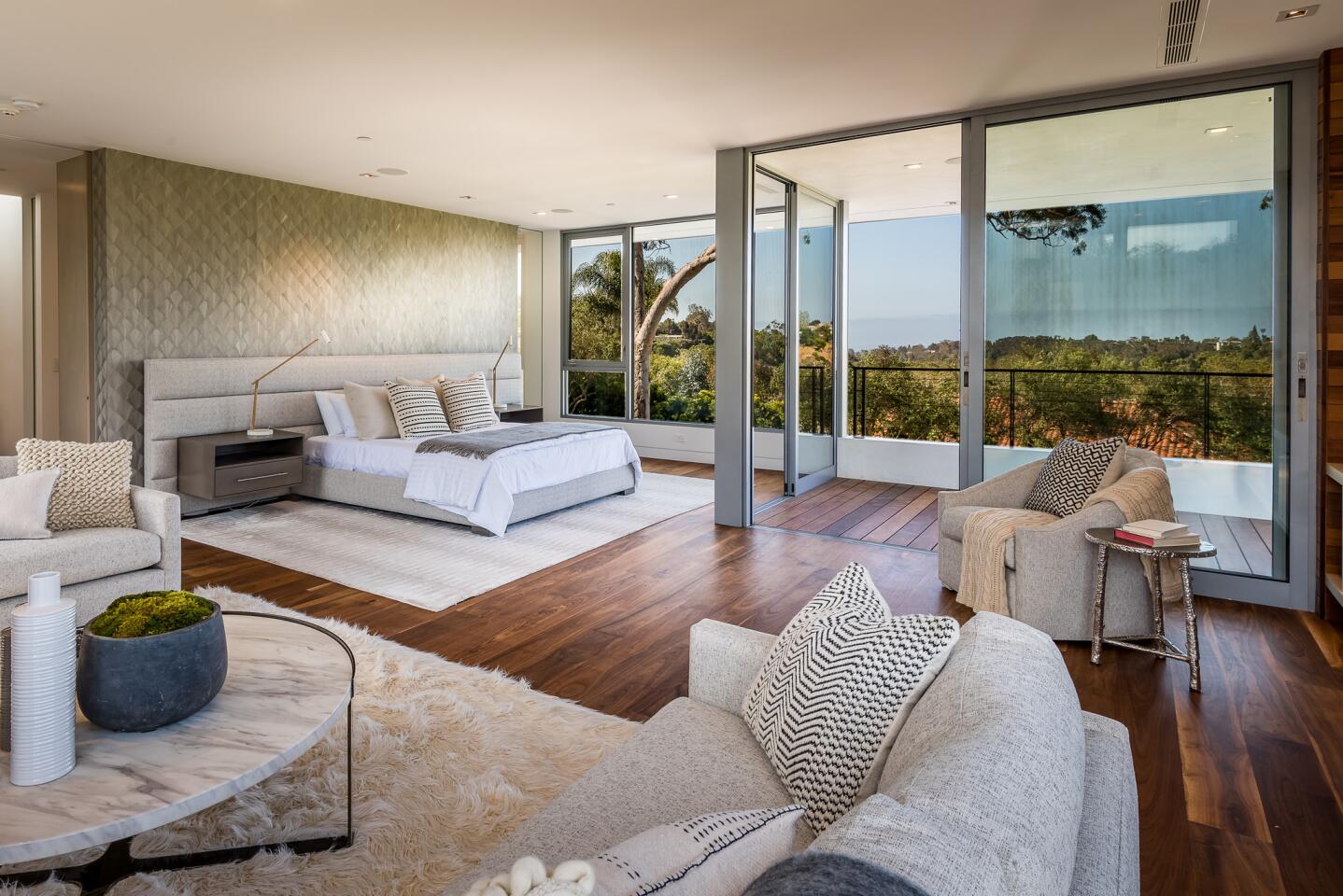Home of the Week: | Pacific Palisades