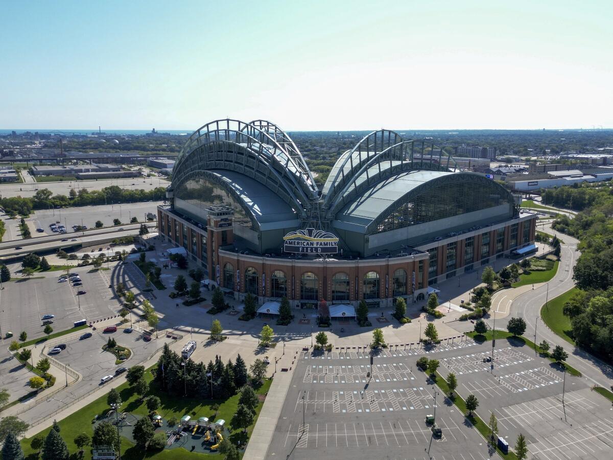 Asamblea de Wisconsin podría aprobar financiamiento para remodelar estadio de  Cerveceros - Los Angeles Times