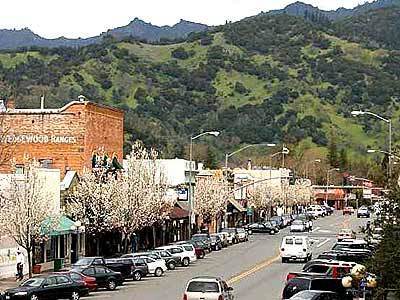 Lincoln Avenue in Calistoga, tucked against Mt. St. Helena at Napa Valley's northern end, is dotted with galleries and hot-springs resorts. Some of the valley's best buys can be found in the eclectic town.