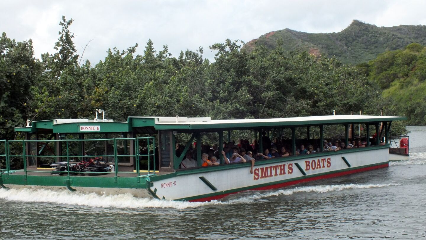 smith boat tours kauai