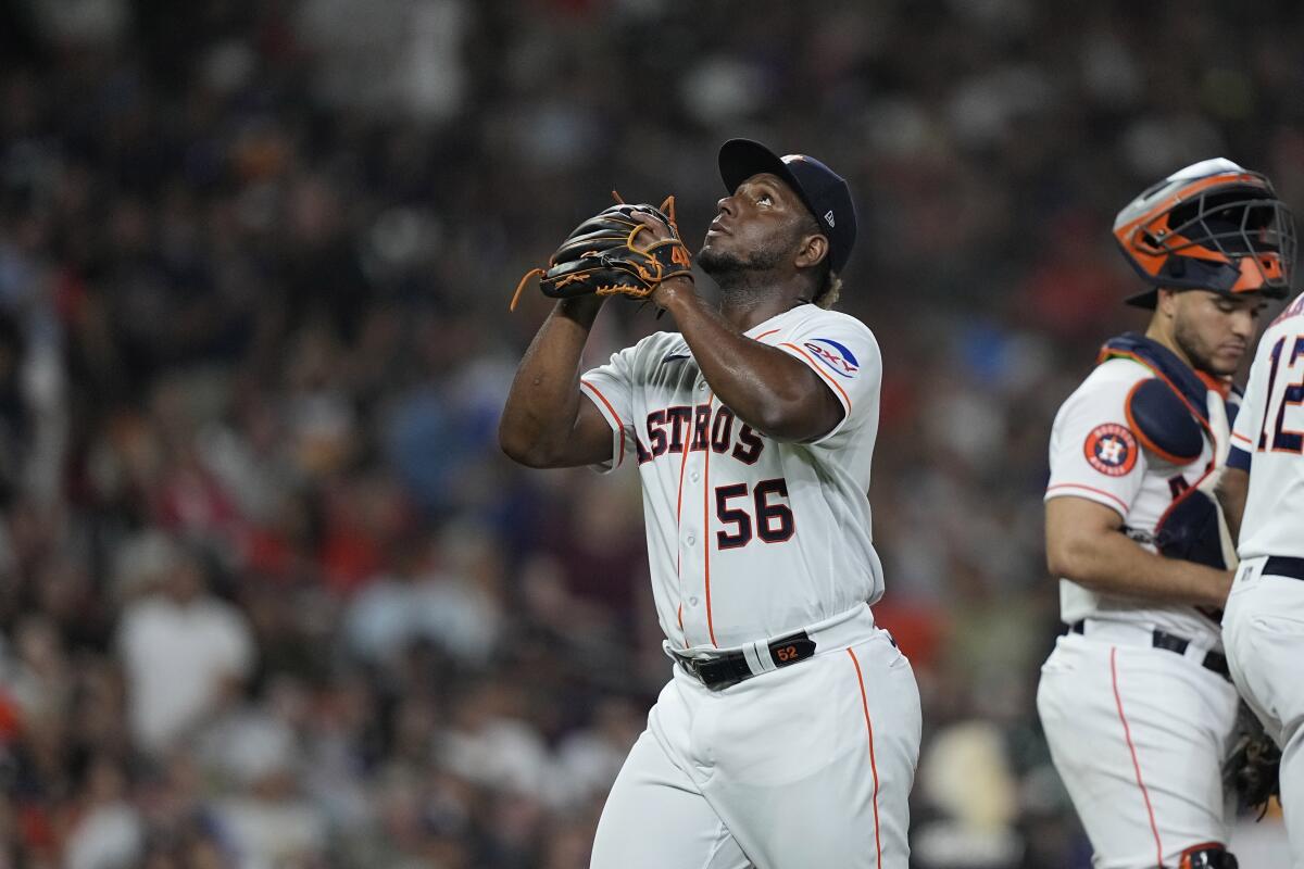 El dominicano Ronel Blnco, abridor de los Astros de Houston,