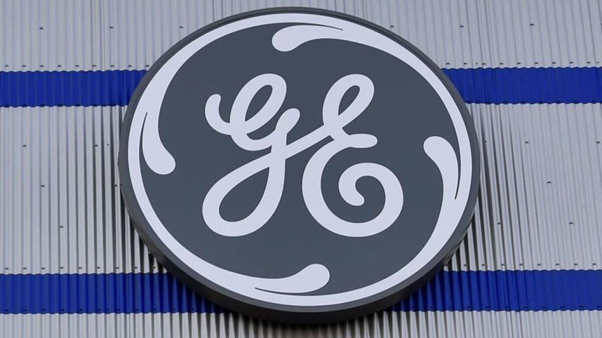 The Securities and Exchange Commission is expanding its investigation of General Electric's accounting.