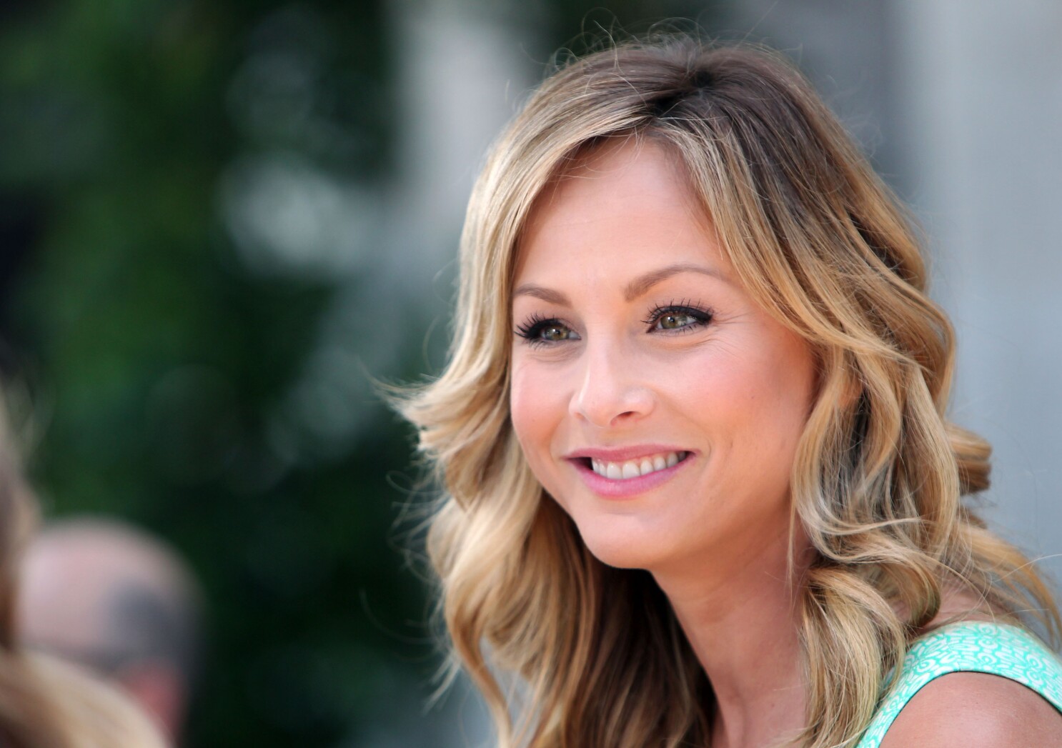 New Bachelorette Clare Crawley Is 38 Why That Matters