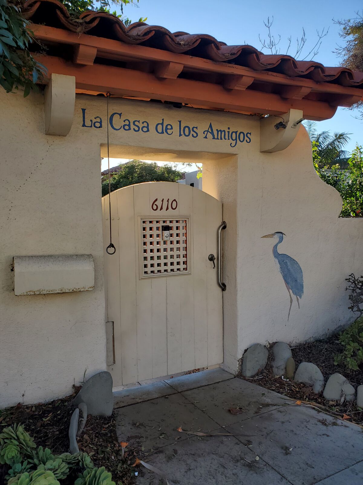 Little of La Casa de los Amigos at 6110 Camino de la Costa in La Jolla's Lower Hermosa area is visible from the street.