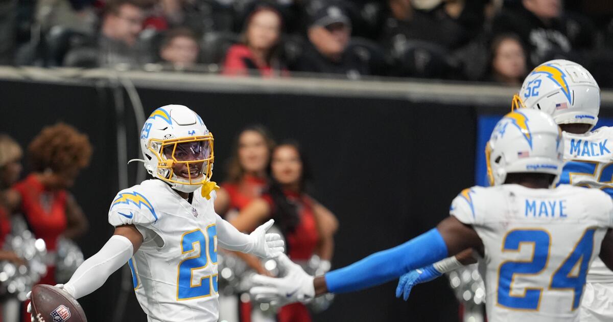 Chargers Defeat Falcons 17-13 in Close Game