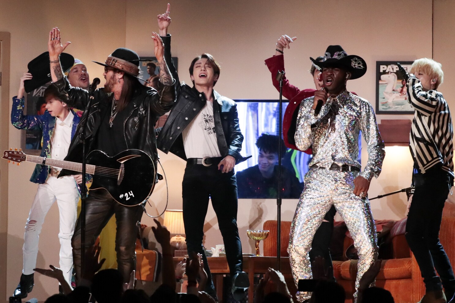 Bts Joins Lil Nas X In Old Town Road Grammy Performance Los