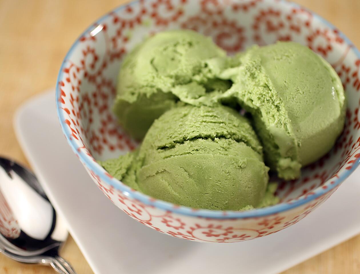 Not too sweet. Recipe: Green tea ice cream