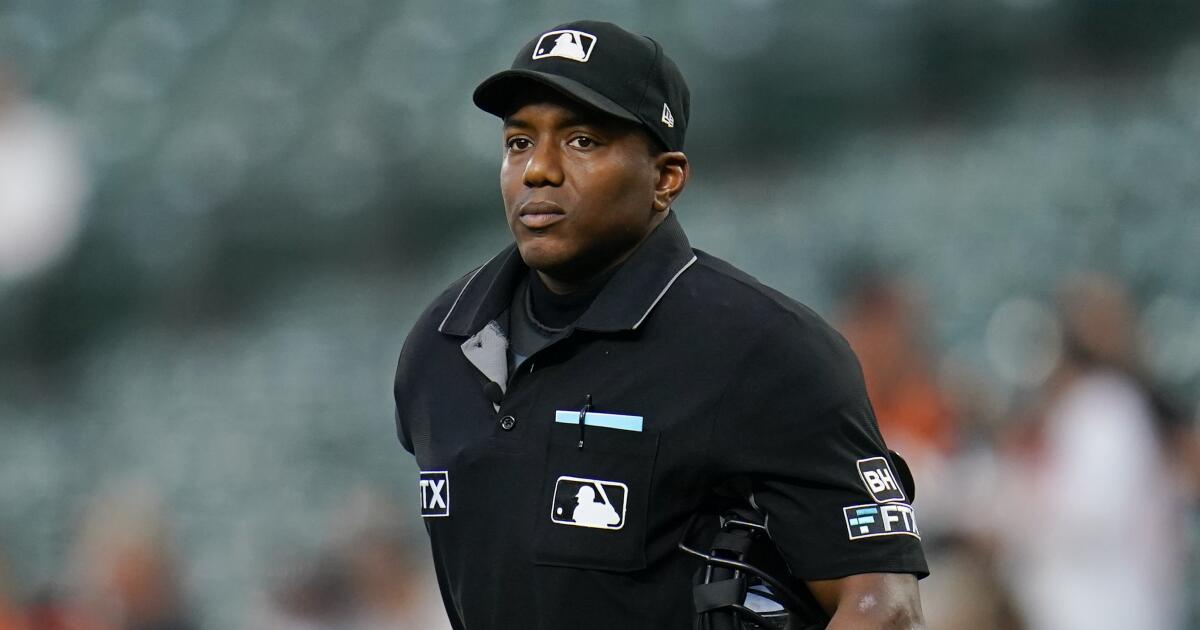 Rookie MLB umpire Malachi Moore knows about dealing with pressure - Los  Angeles Times