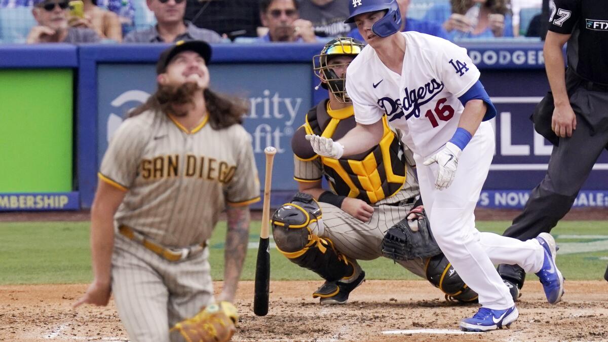 Padres comeback falls short against rival Dodgers, lose in Game 1