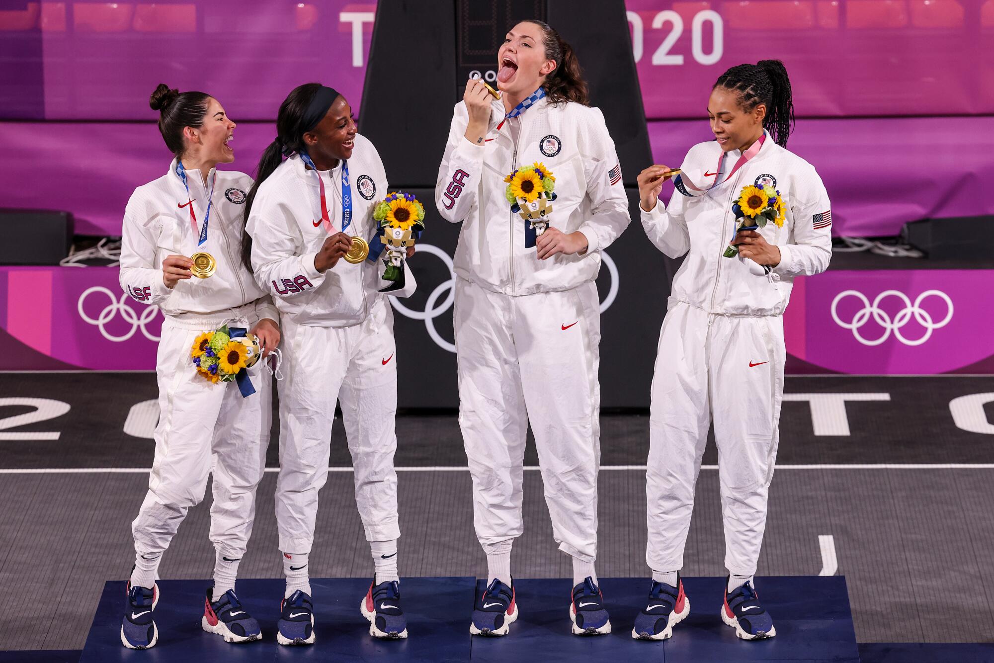 USA's Kelsey Plum, Jaqueline Young, Stefanie Dolson and Allisha Gray