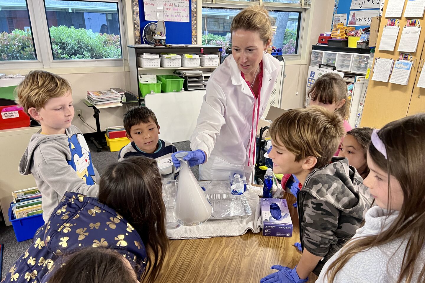 Torrey Pines Elementary School’s Science Discovery Day shares parents
