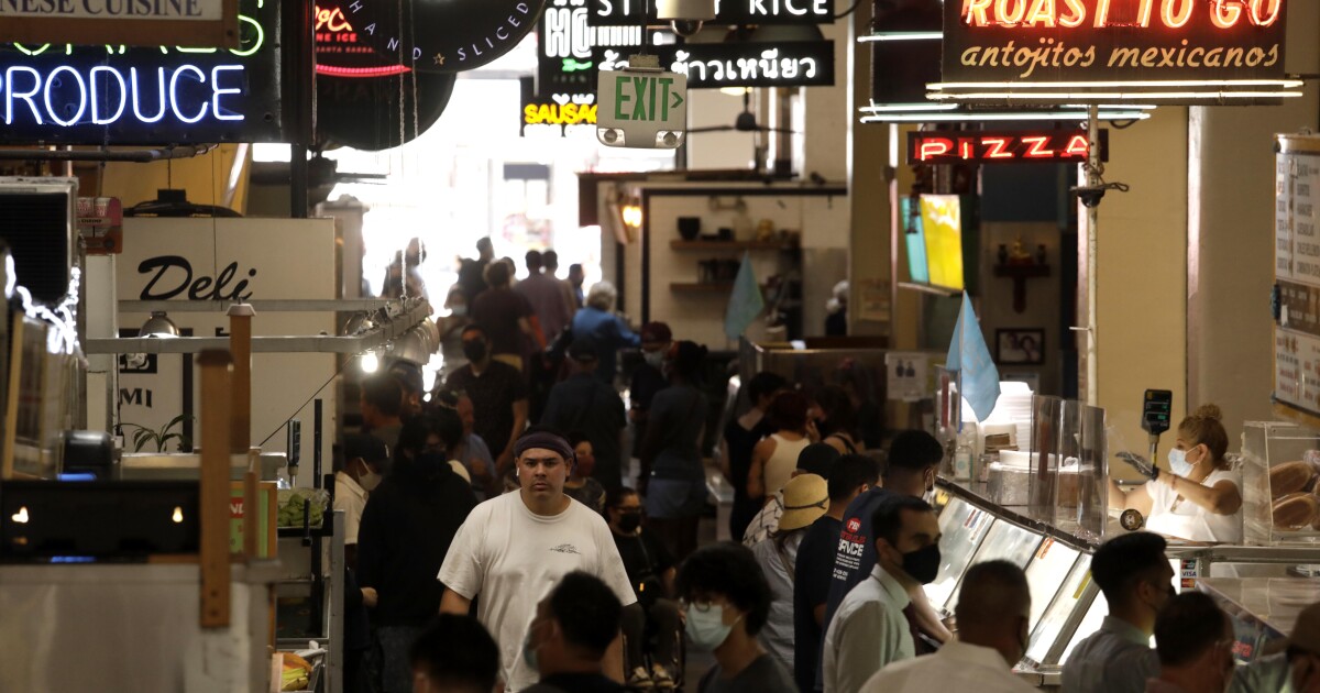 تحث LA County الجميع على ارتداء الأقنعة في الداخل مع انتشار اختلاف الدلتا