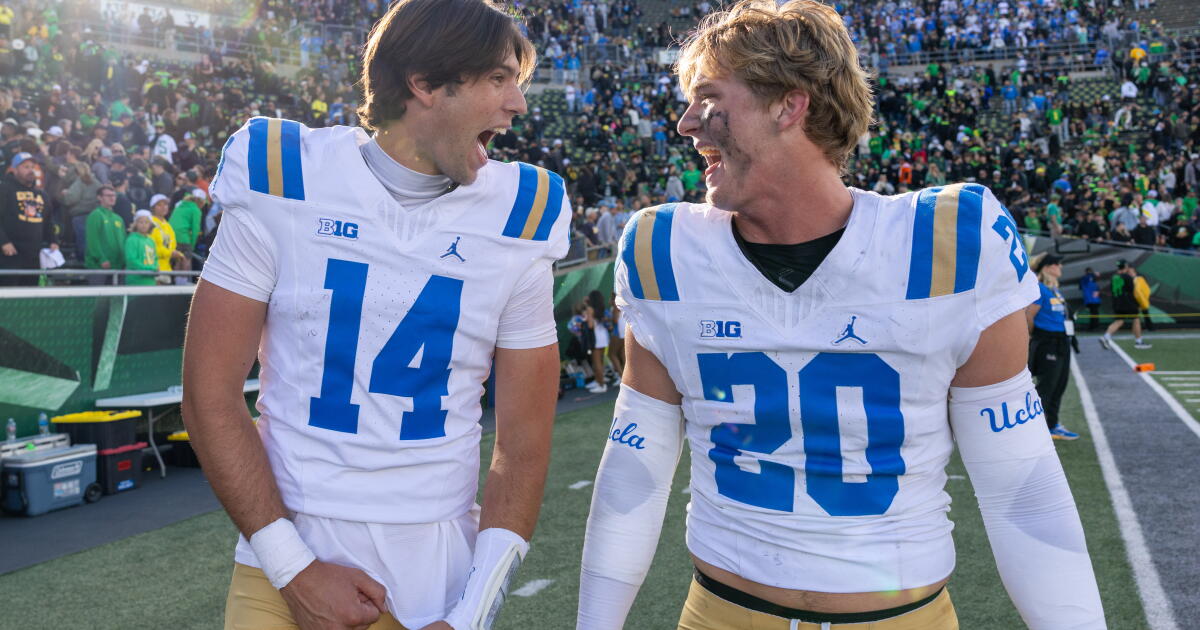 Ucla Leaps To No. 12 In Ap Poll, Usc Holds Steady At No. 19 - Beritaja Ucla Leaps To No. 12 In Ap Poll, Usc Holds Steady At No. 19 - Beritaja