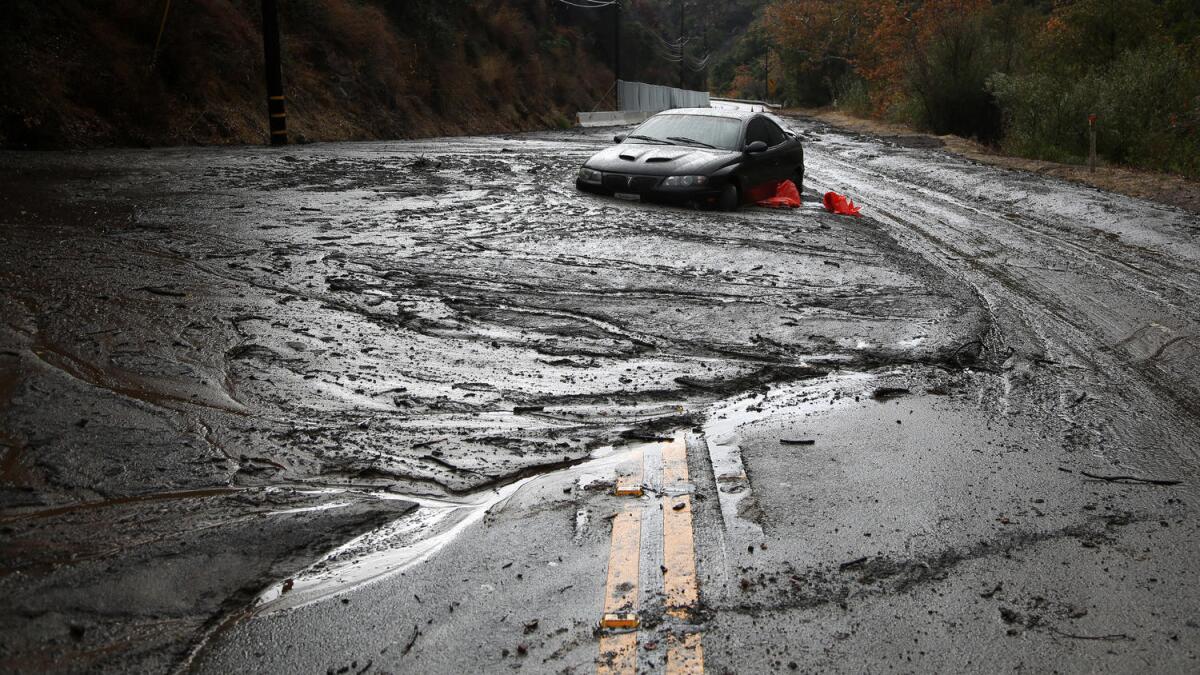Mudslide Closes Section of Topanga Canyon Blvd – NBC Los Angeles
