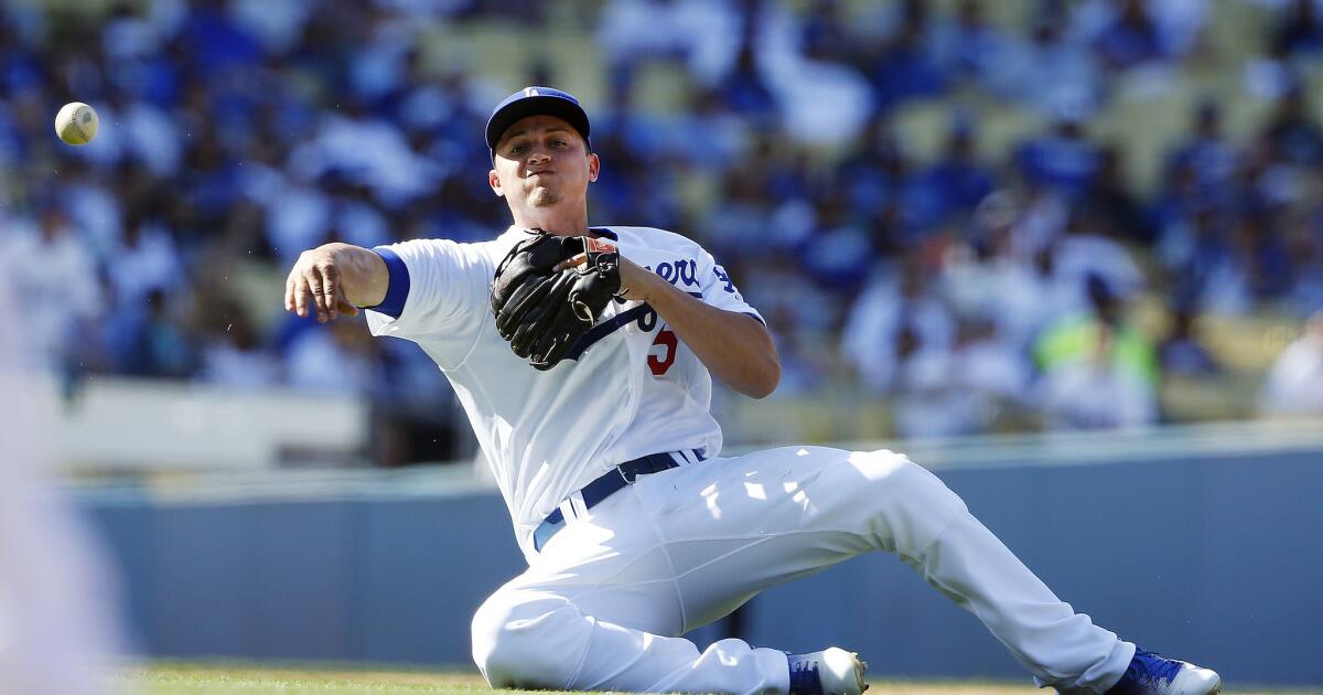 Univision, Dodgers renew Spanish-language radio deal - Los Angeles