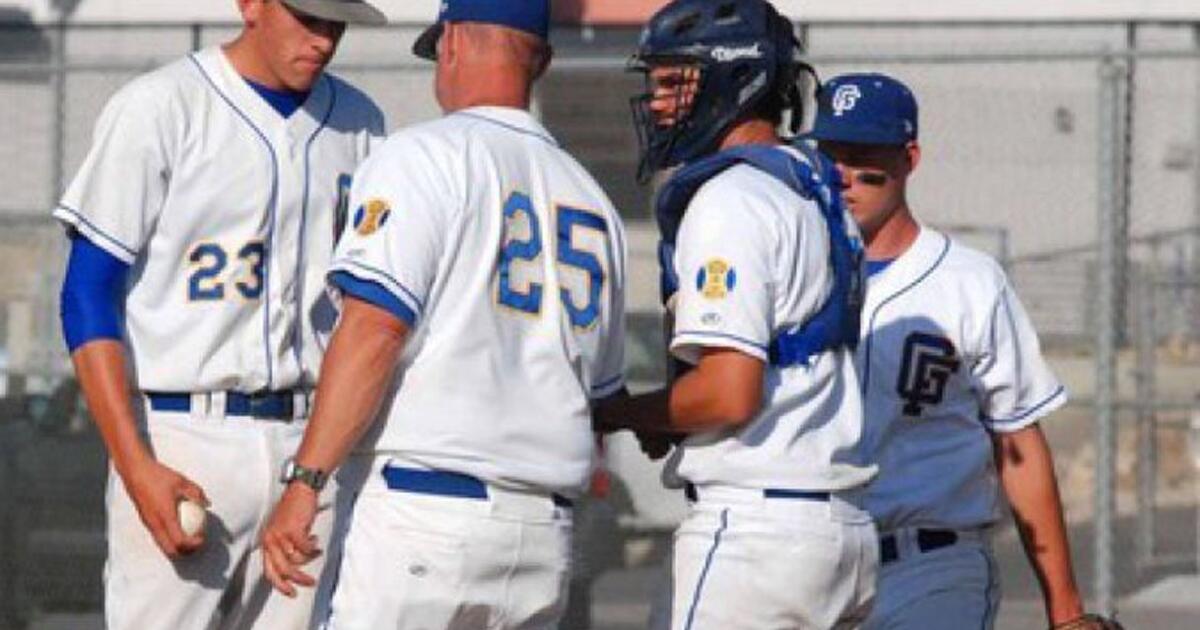 Padres Pitcher Joe Musgrove Is Celebrated In Mural At Alma Mater Grossmont High  School