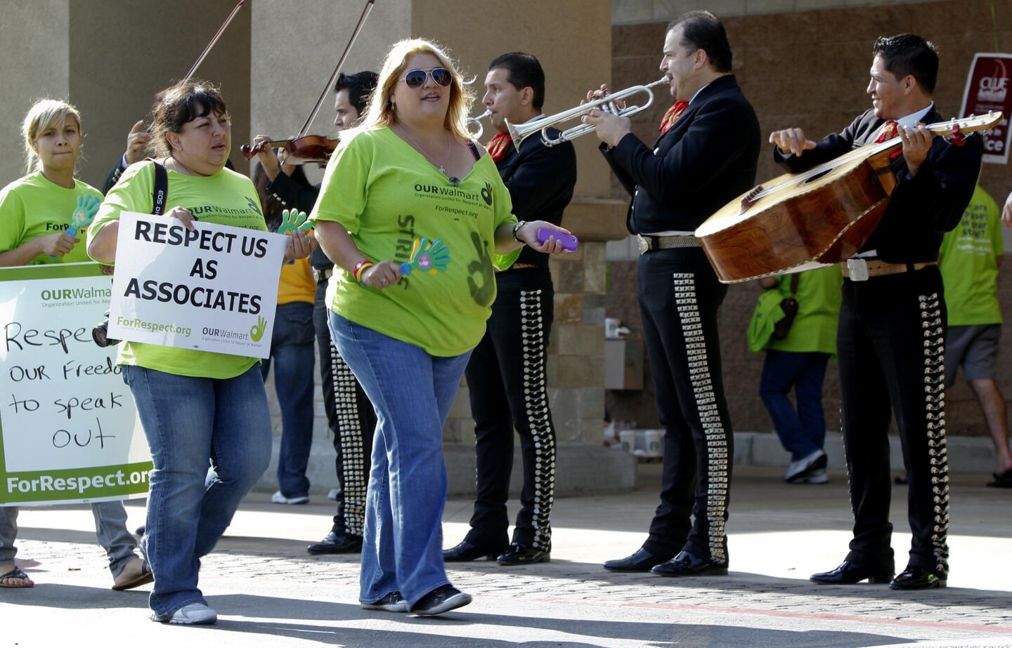 Wal-Mart workers push back on Black Friday