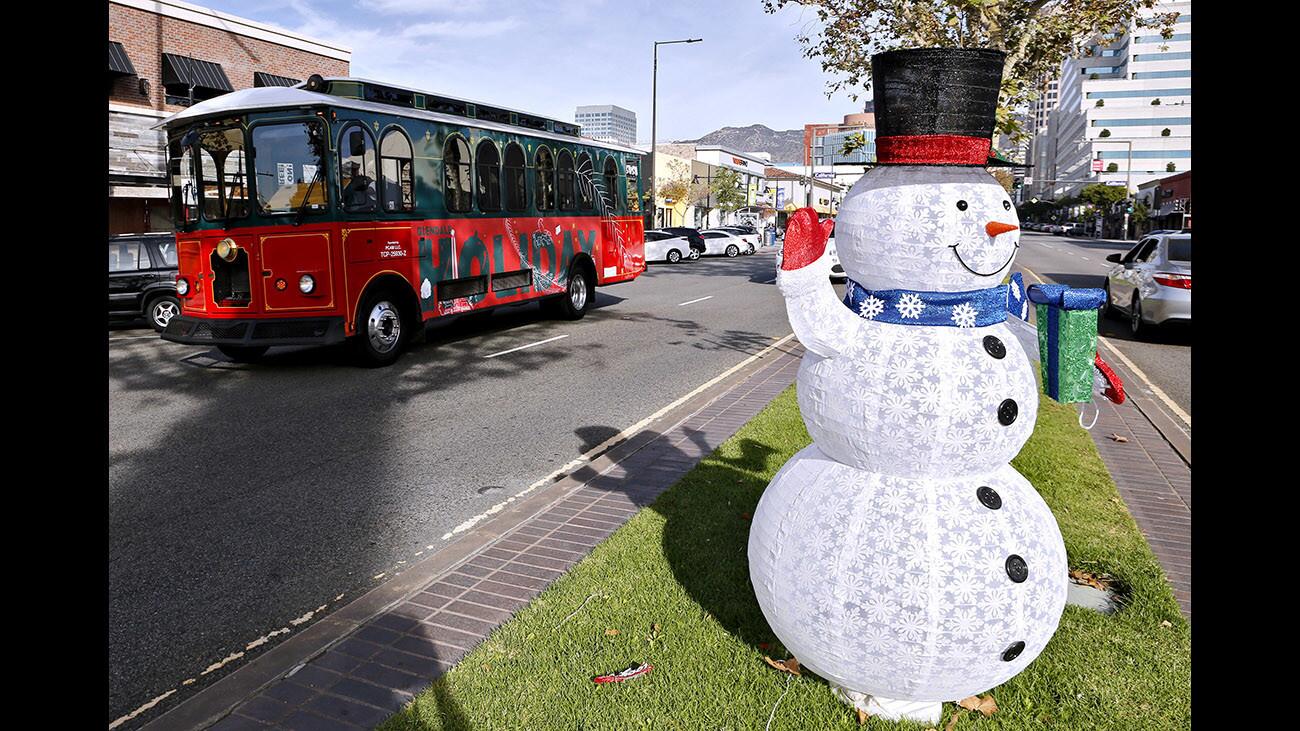 The free Downtown Glendale Holiday Trolley has begun running its route on Brand Blvd., in Glendale on Tuesday, Nov. 21, 2017. The free service travels north in between the Glendale Galleria and the Americana at Brand on Central Ave., and then goes east on Broadway to Brand Blvd, where it turns left and heads north on Brand Blvd. to Mountain Ave., then heads back south on Brand Blvd,, turns right on Colorado Blvd. to Central north and back around again on Broadway. The service runs through January 15th.