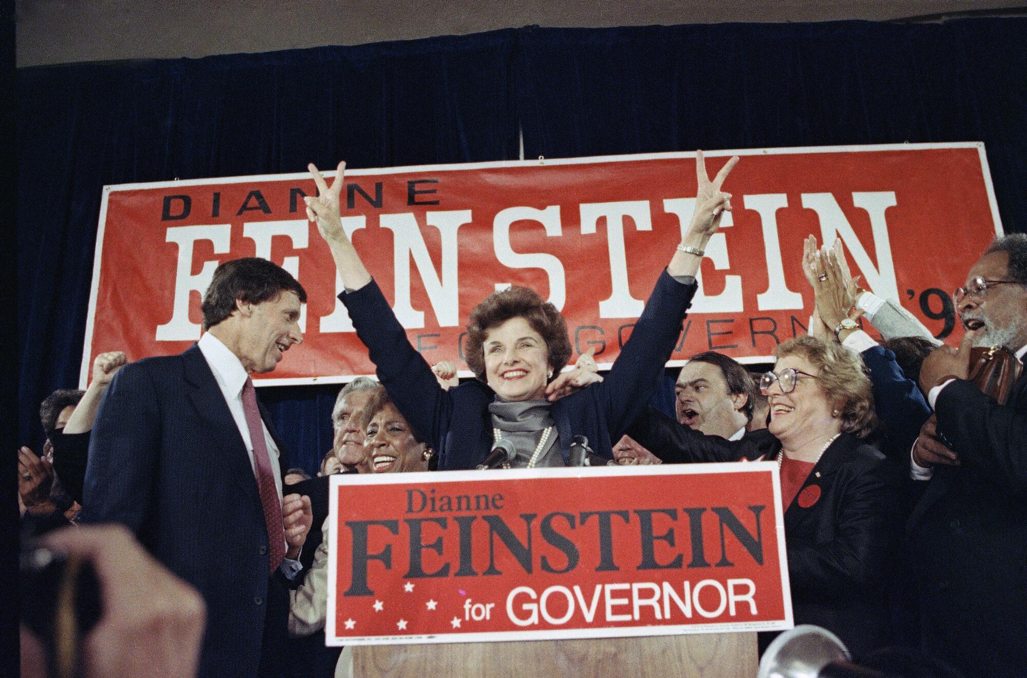 Democratic gubernatorial candidate Dianne Feinstein waves to supporters at the Fairmont Hotel 