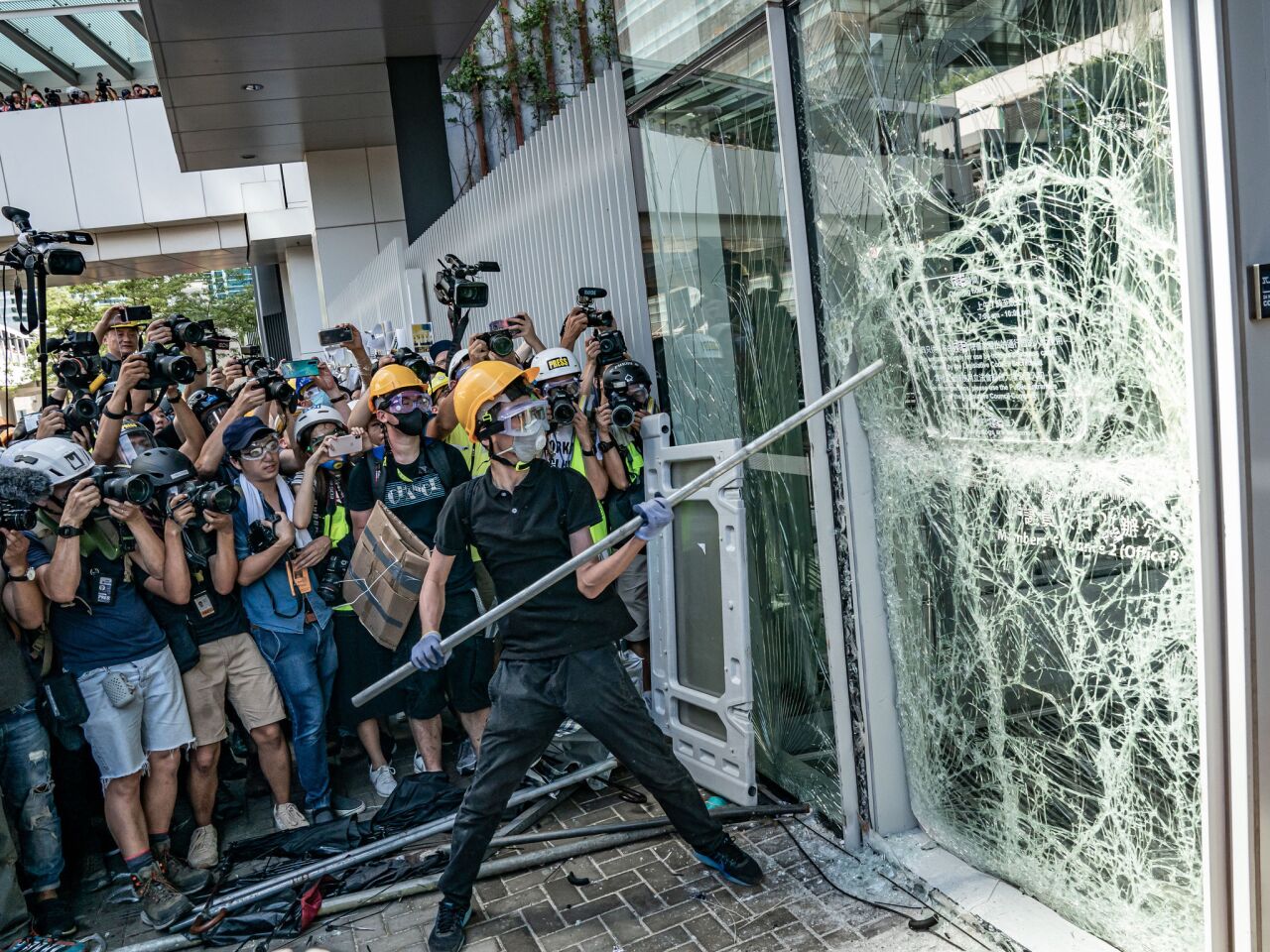 Hong Kong protests escalate as violent demonstrators overrun legislature  building - Los Angeles Times