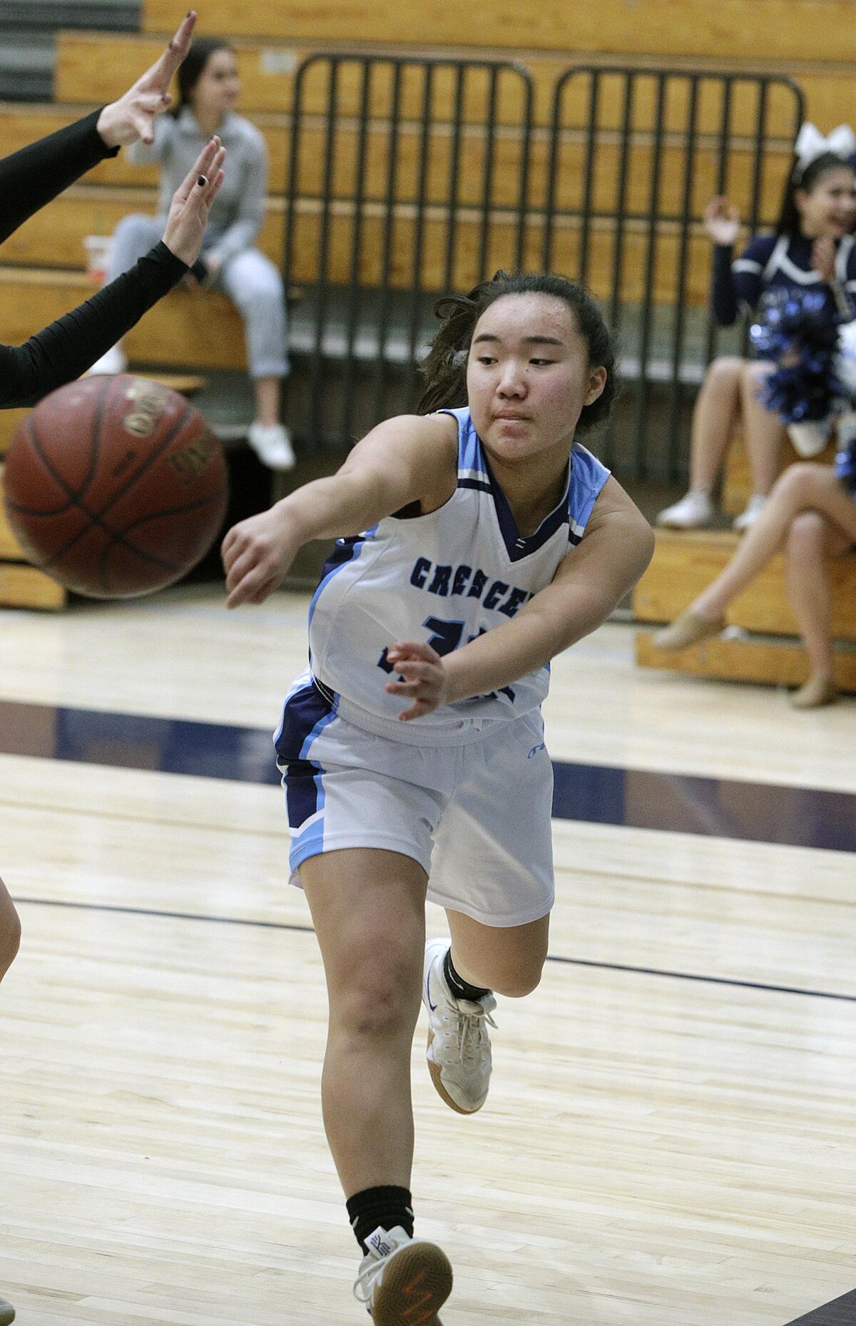 Crescenta Valley's Hannah Tanita gets to the baseline to pass inside against Glendale in a Pacific League girls' basketball game at Crescenta Valley High School on Tuesday, January 7, 2020.