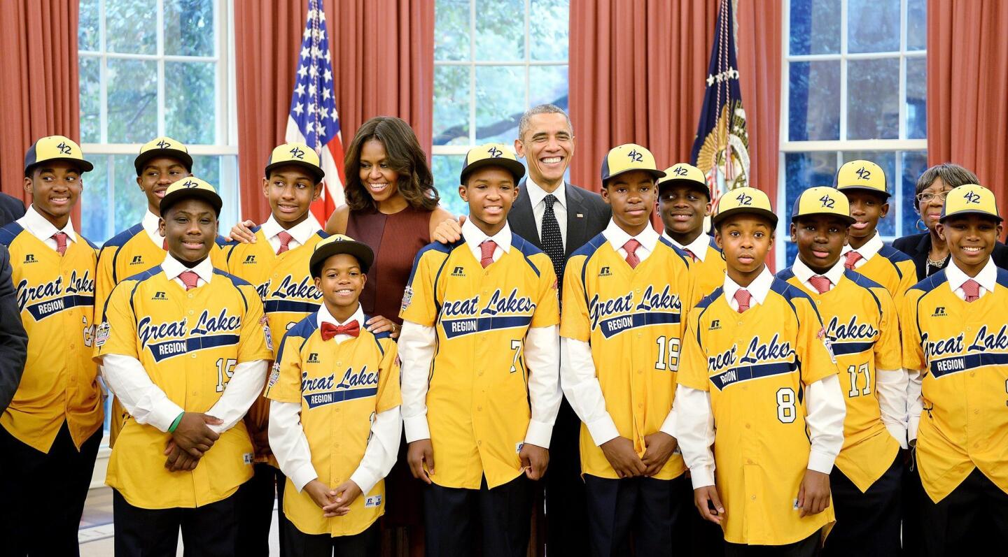 Obama welcomes Jackie Robinson West All Stars
