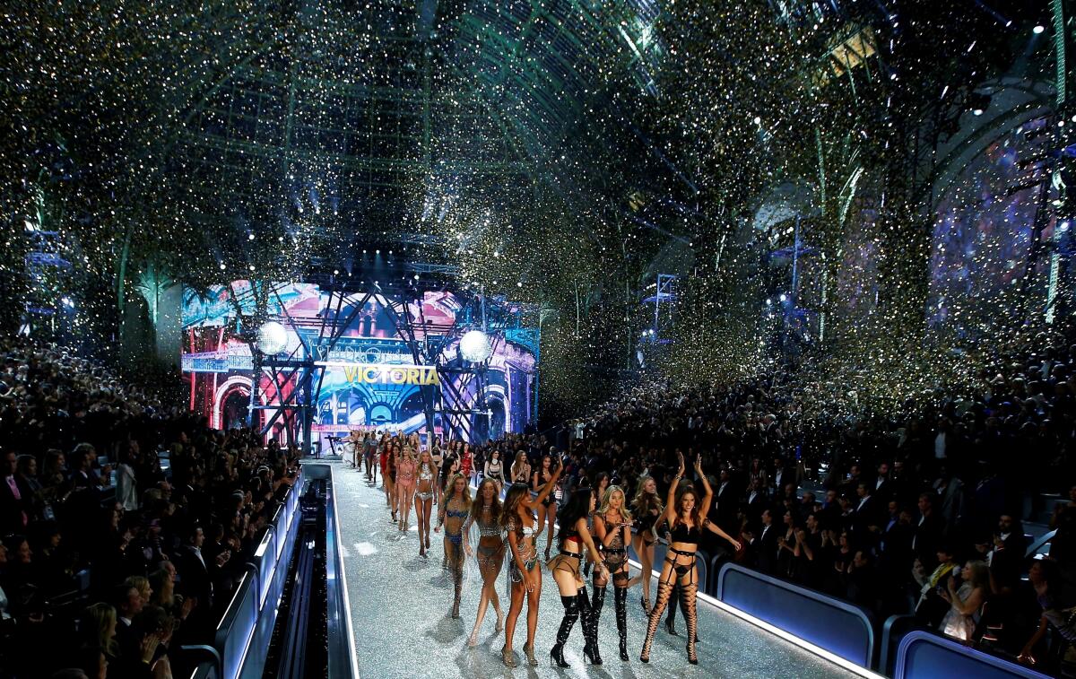 Victoria's Secret volverá a celebrar sus famosos desfiles de lencería