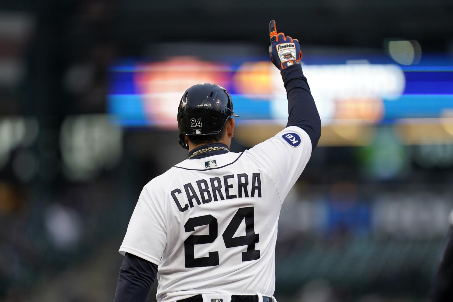 History on hold: Cabrera's chase for 3,000th hit washed out - The