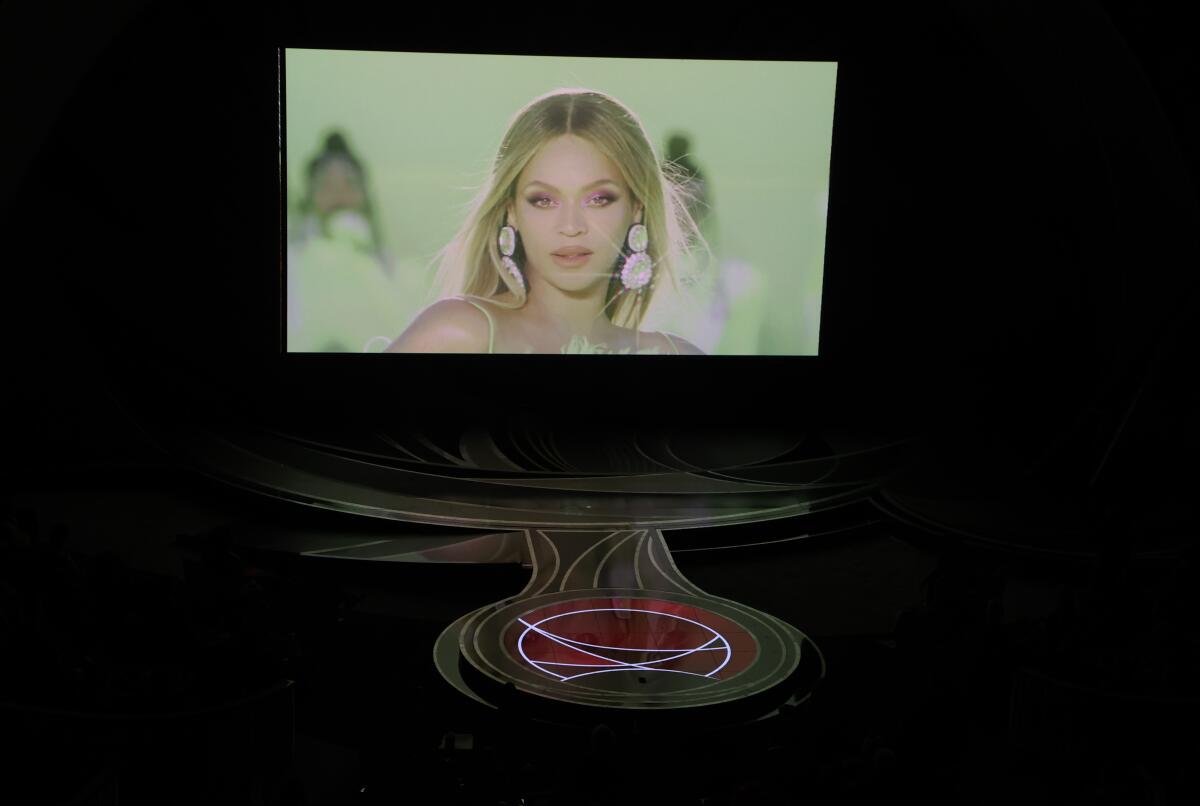 Do you have a very L.A. Beyoncé story? Tell us about it. - Los Angeles ...