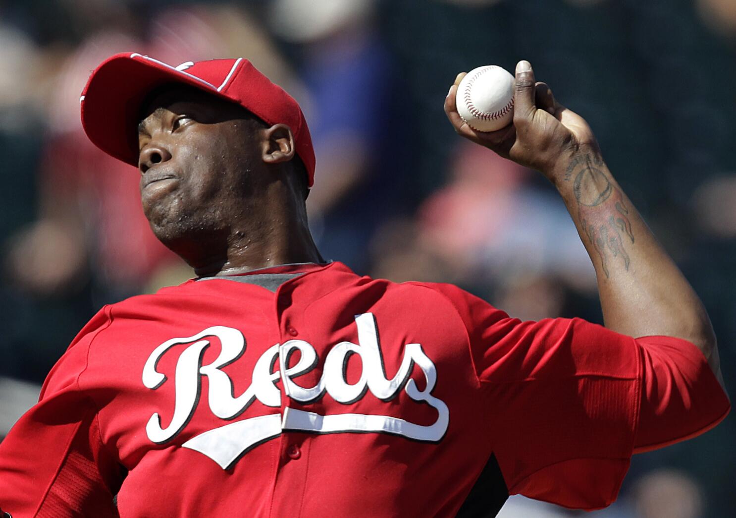 Baseball notes: Cincinnati Reds activate closer Aroldis Chapman - Los  Angeles Times