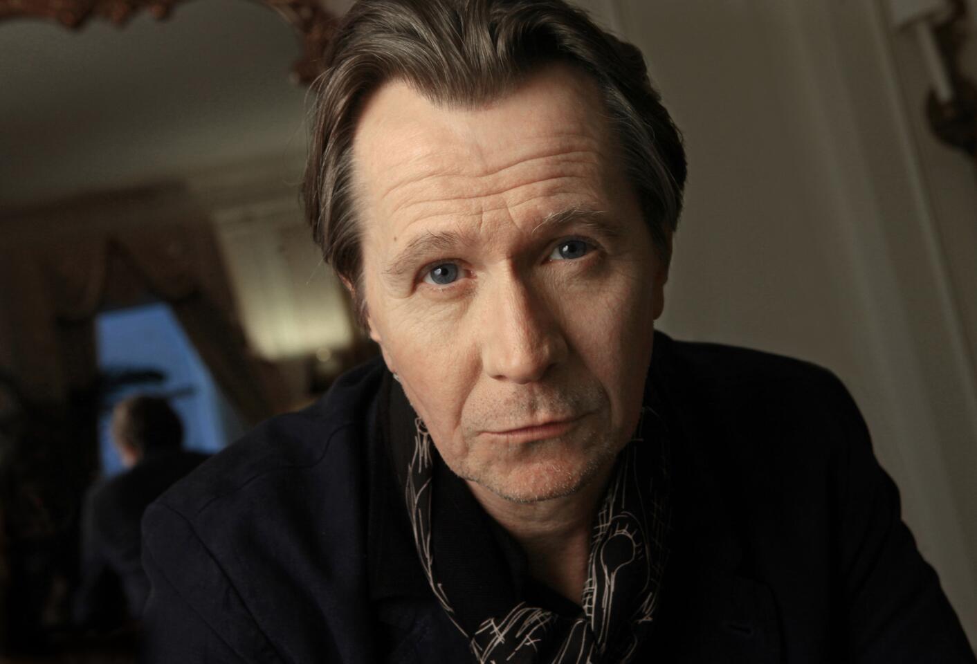 Gary Oldman apologizes for 'insensitive, pernicious' comments