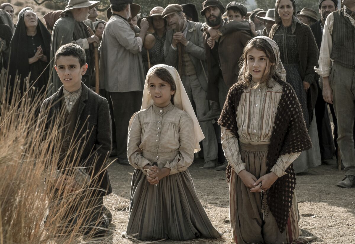Jorge Lamelas, Alejandra Howard and Stephanie Gil star in "Fatima."
