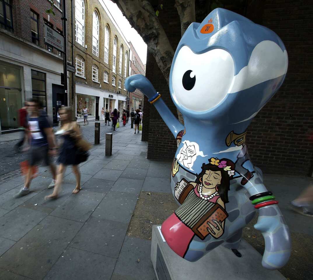 Performer Wenlock in the Covent Gardens area of London