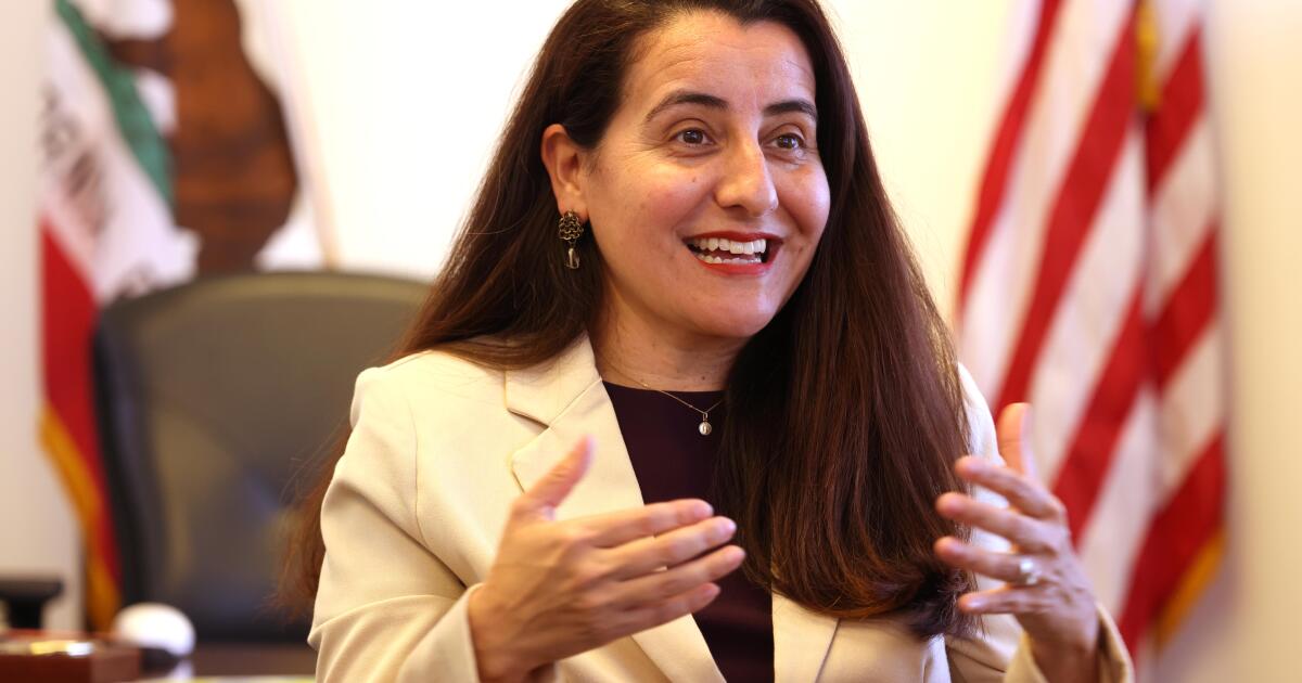 Coluna: Nova presidente do Senado da Califórnia, Monique Lemon, ‘gentil, generosa’ e ‘durão’ Coluna: Nova presidente do Senado da Califórnia, Monique Lemon, ‘gentil, generosa’ e ‘durão’