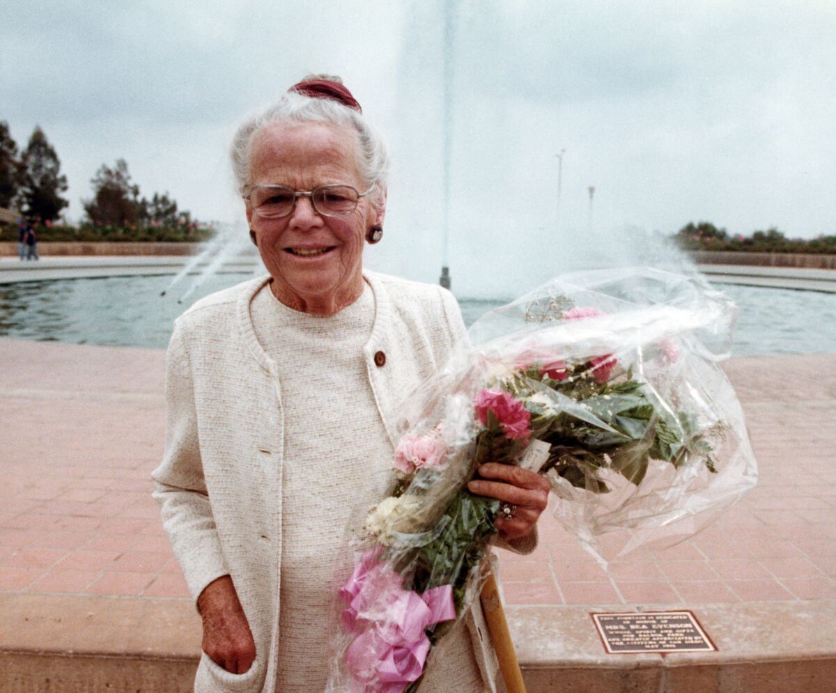 Bea Evenson at the fountain dedicated in her honor in Balboa Park in 1981. (Photo by Bill Romero/San Diego Union-Tribune)