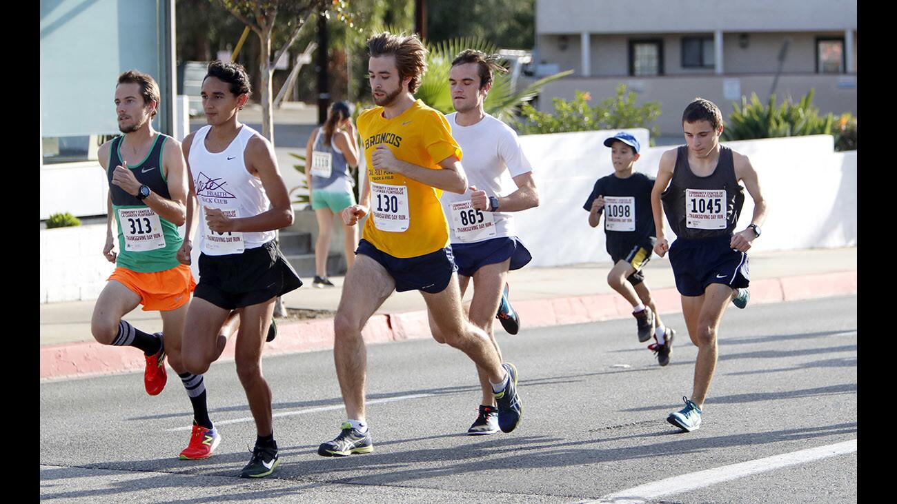 Photo Gallery: Annual Thanksgiving Day Run in La Cañada Flintridge