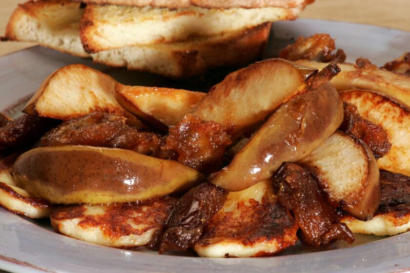 Recipe: Fried haloumi with pears and spiced dates