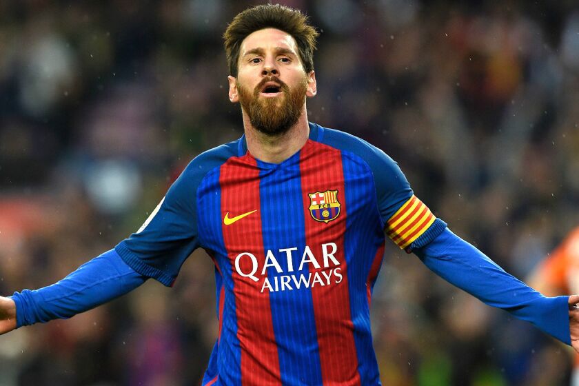 1) Lionel Messi / Fútbol / Argentina: 127 millones de dólares (Ganancias totales).