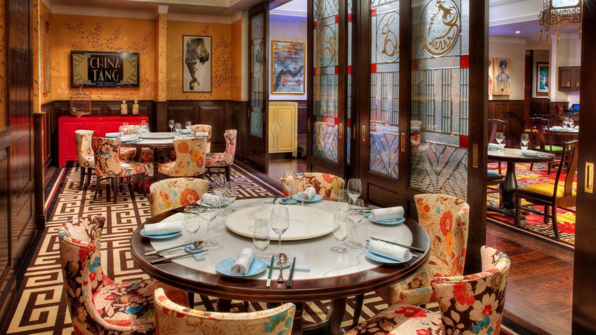 With its roots across the Pacific Ocean in Hong Kong, China Tang’s new outpost in Las Vegas maintains the blend of modern and traditional furnishings.