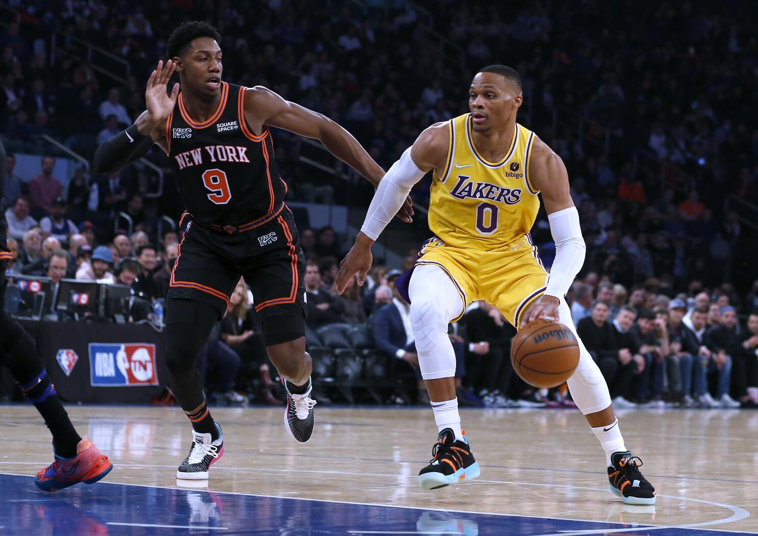 New York Knicks vs. Los Angeles Lakers Tickets