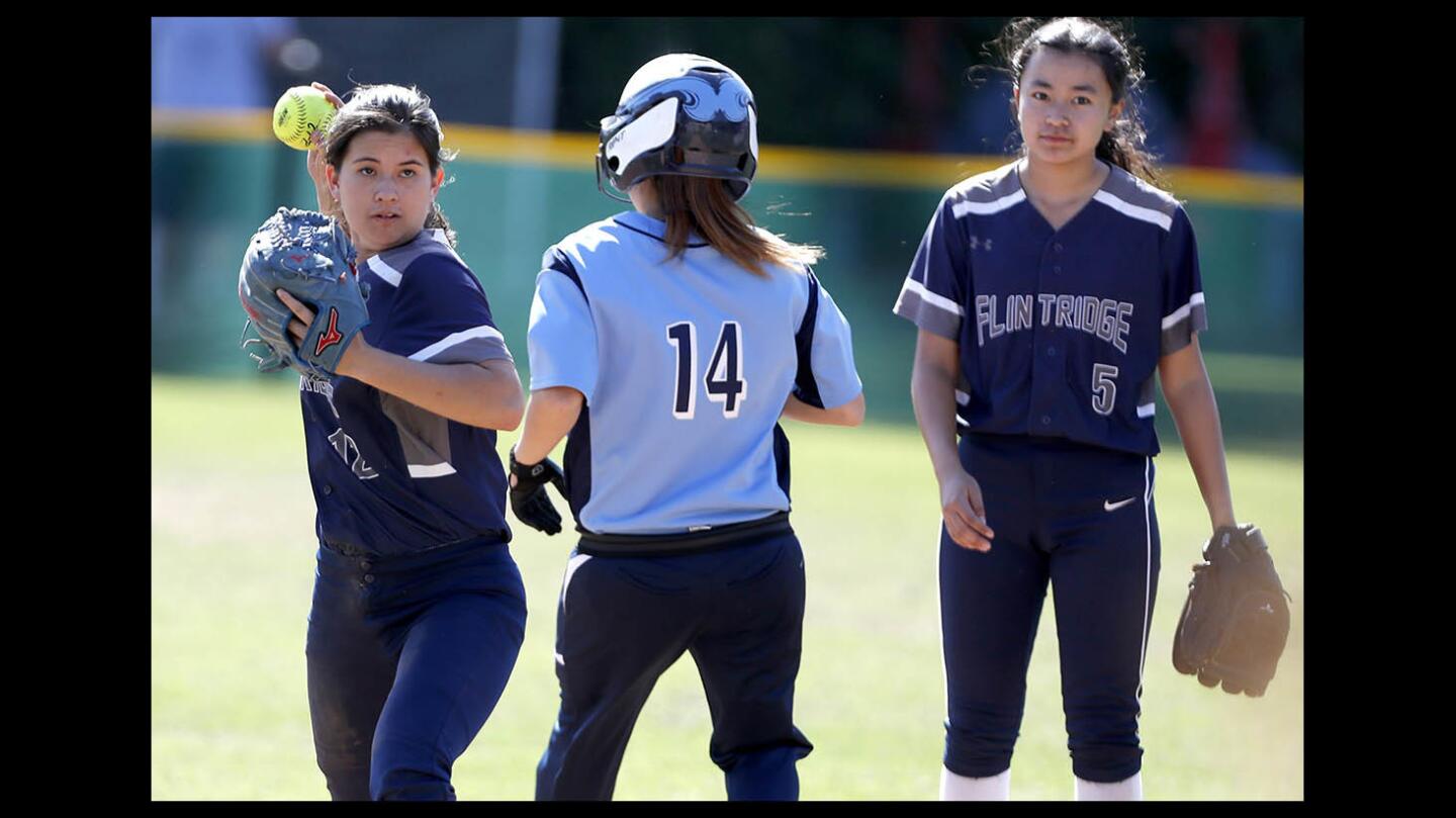 Photo Gallery: Flintridge Prep softball vs. Chadwick