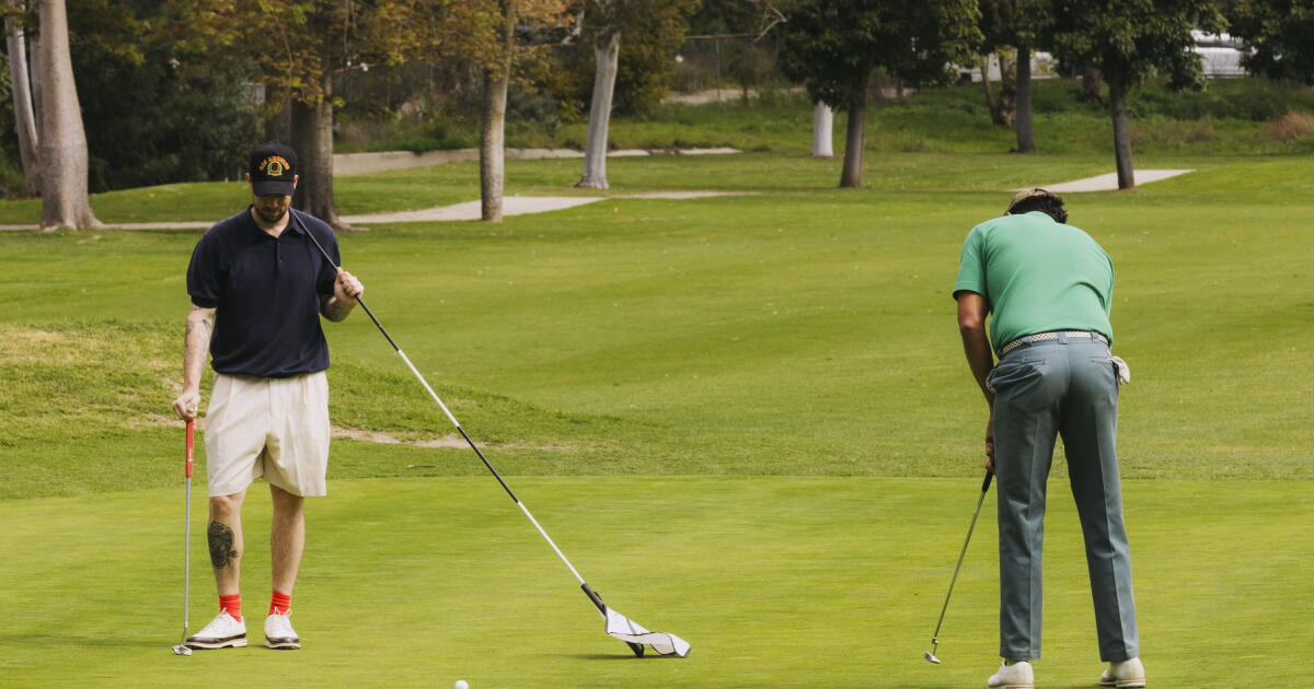 Editörden: Los Angeles'ın golf rezervasyon sistemi insanların golf oynama zamanlarına sahip olmalarına olanak tanıyor. Bu yanlış