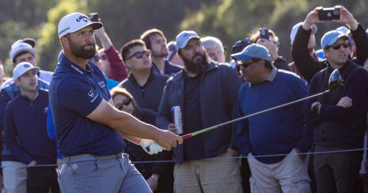 Jon Rahm prend la tête à Riviera;  Tiger Woods tire 67