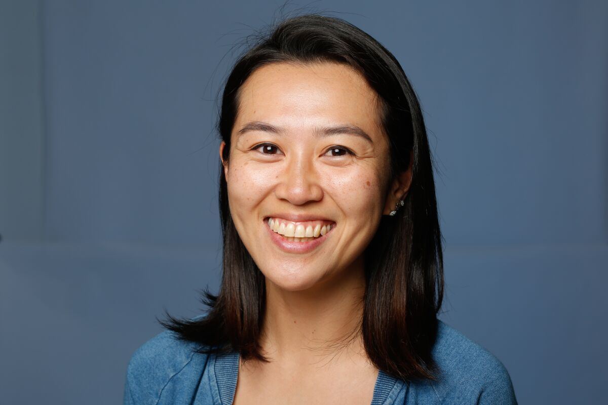 A photo portrait of Allison Hong.
