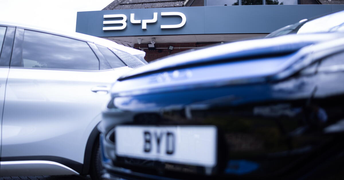 Chinese carmakers outsell Japanese rivals in Europe for the first time