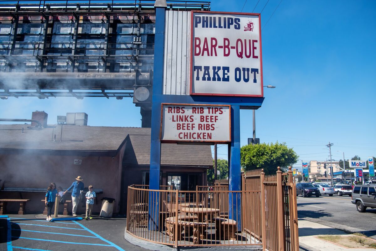 Phillips Bar-B-Que in Los Angeles