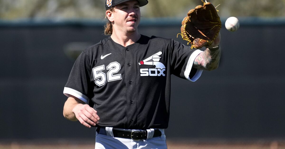 White Sox’s Mike Clevinger asking everyone to ‘wait’ before judging domestic violence allegations