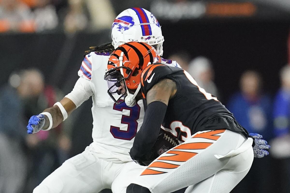 Bengals vs. Bills suspended after Damar Hamlin's serious injury 